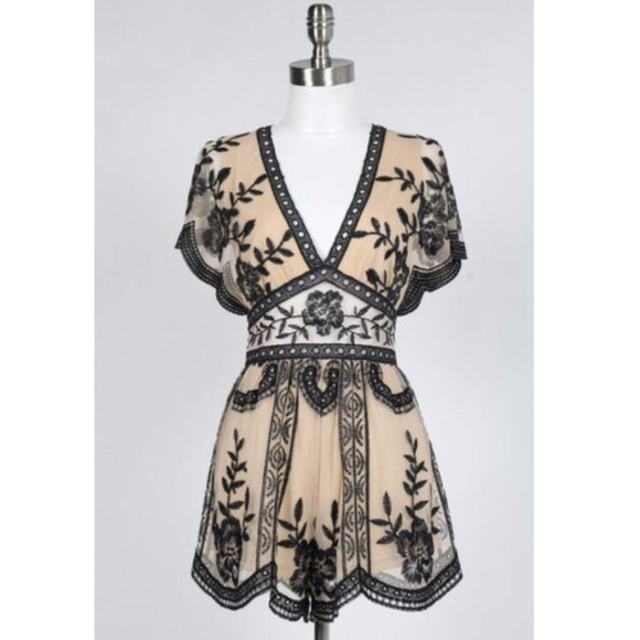 Embroidered Mesh Scallop Hem Romper - Picture 6 of 8